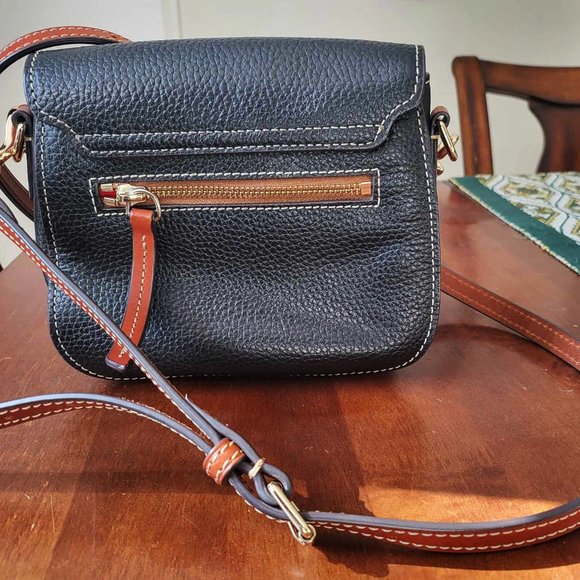 Dooney & Bourke Pebble Grain Saddle Crossbody Shoulder Bag - Picture 2 of 5